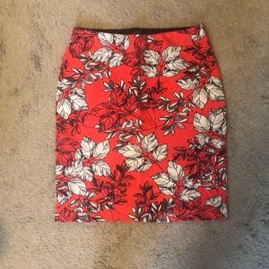 Beautiful floral pencil skirt!
